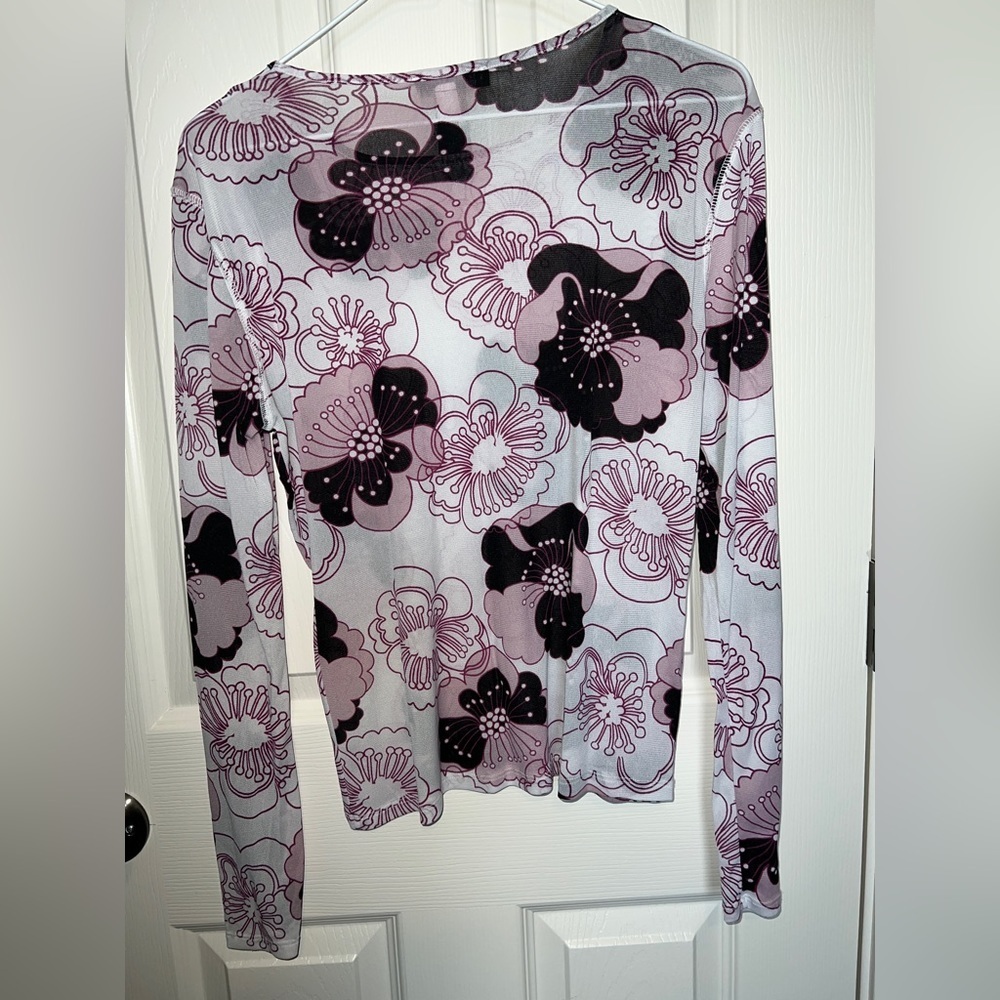 🖤🌸 Kenneth Cole Sheer Top - Picture 6 of 6